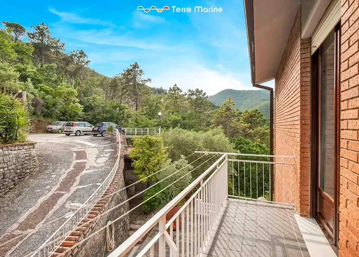 La Perla Sul Golfo, Terre Marine لا سبيتسْيا